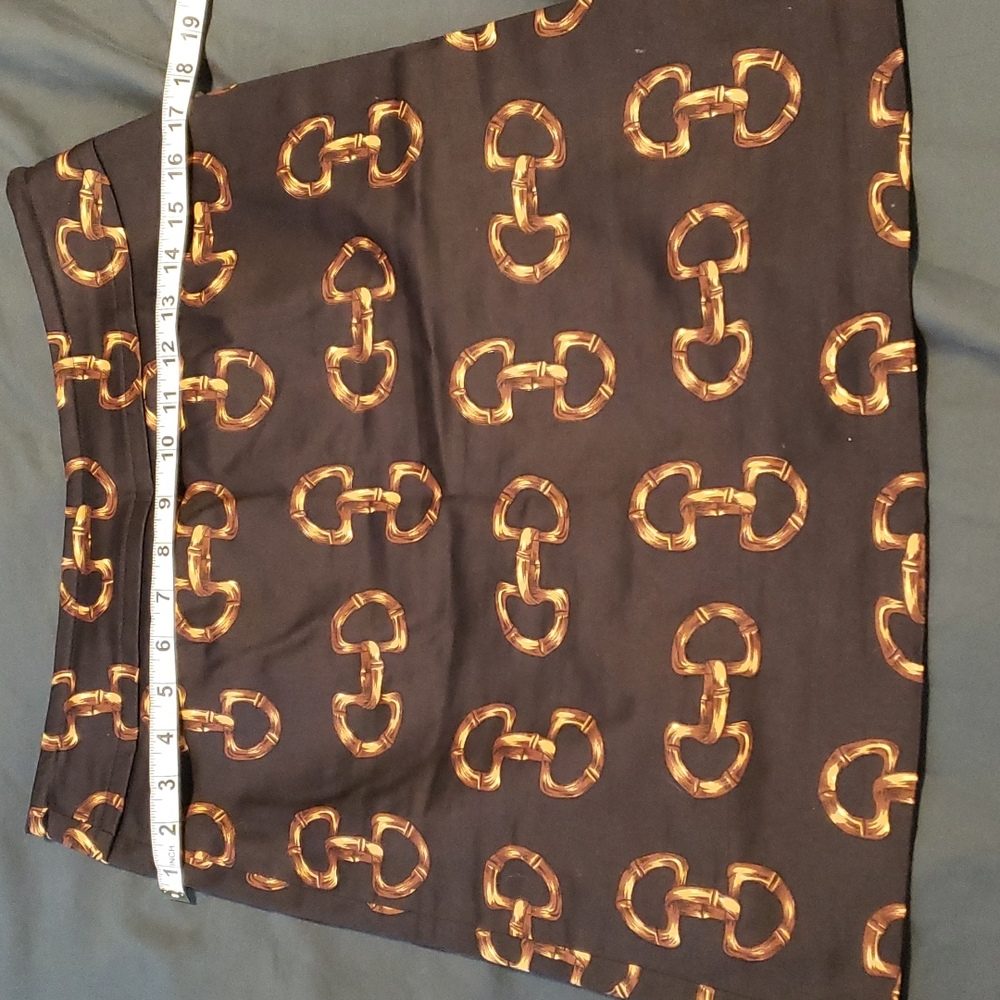 Horsebit Black & Gold Pattern Skirt, sz 4